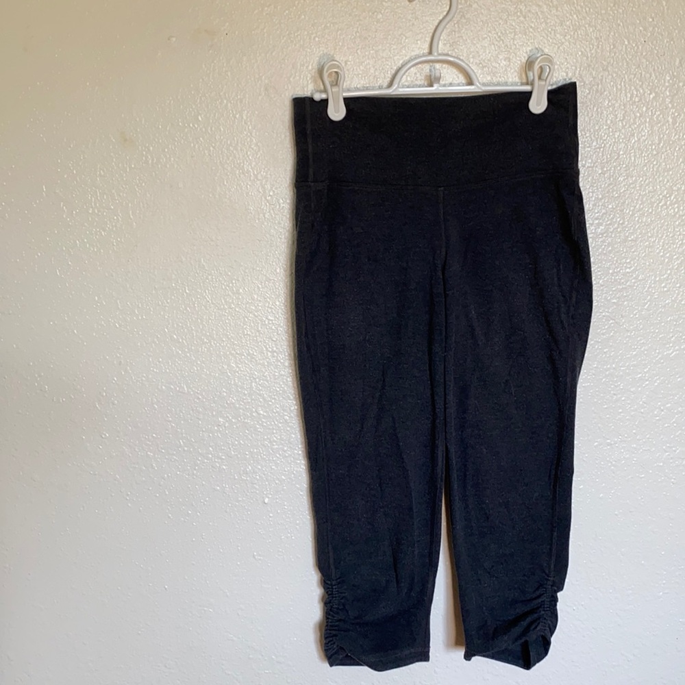 Capri Athletic Pants